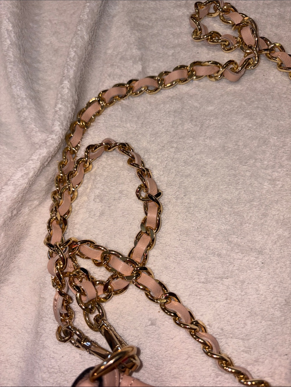 Valentino pink/ Nude Quilted Crossbody with Gold Chain - Picture 5 of 7
